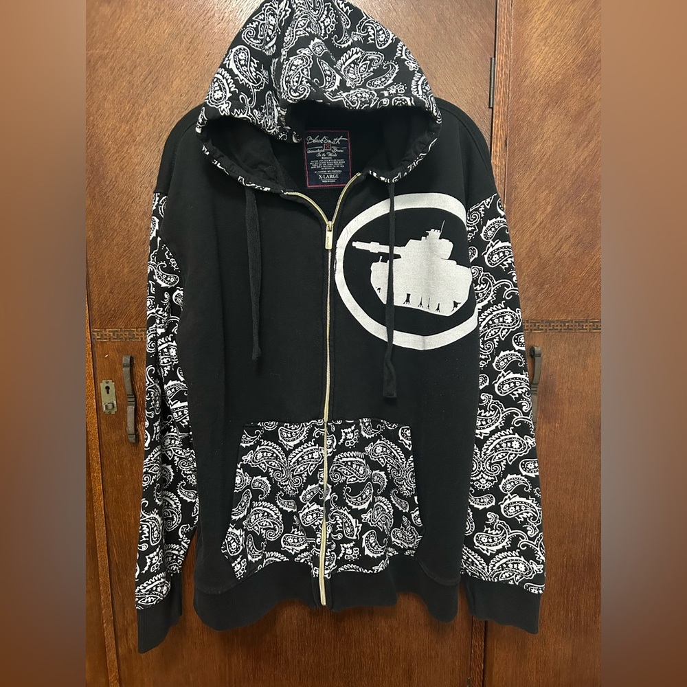 Blacksmith hoodie white tank graphic paisley print on sleeves and pocket Size XL